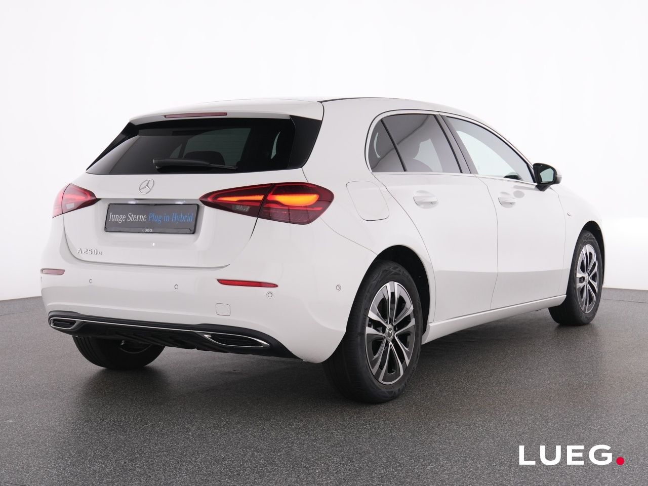 Mercedes-Benz A 250 e Progressive+NavPrem+LED-HP+SpurA+SHZ+RFK imagem 3