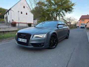 2012 AUDI S8 照片 1