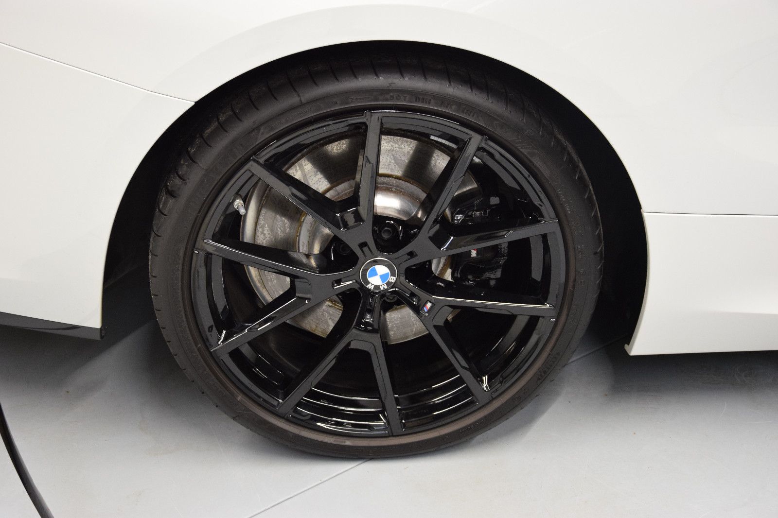 Fahrzeugabbildung BMW 840i M Sport Pro Cabrio HuD Sitzlklima Laser B&W