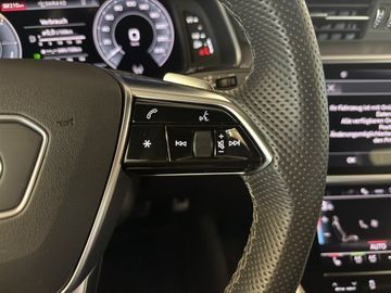 Fotografie des Audi A6 Avant 50 TFSI e quattro Sport/220KW Systemle