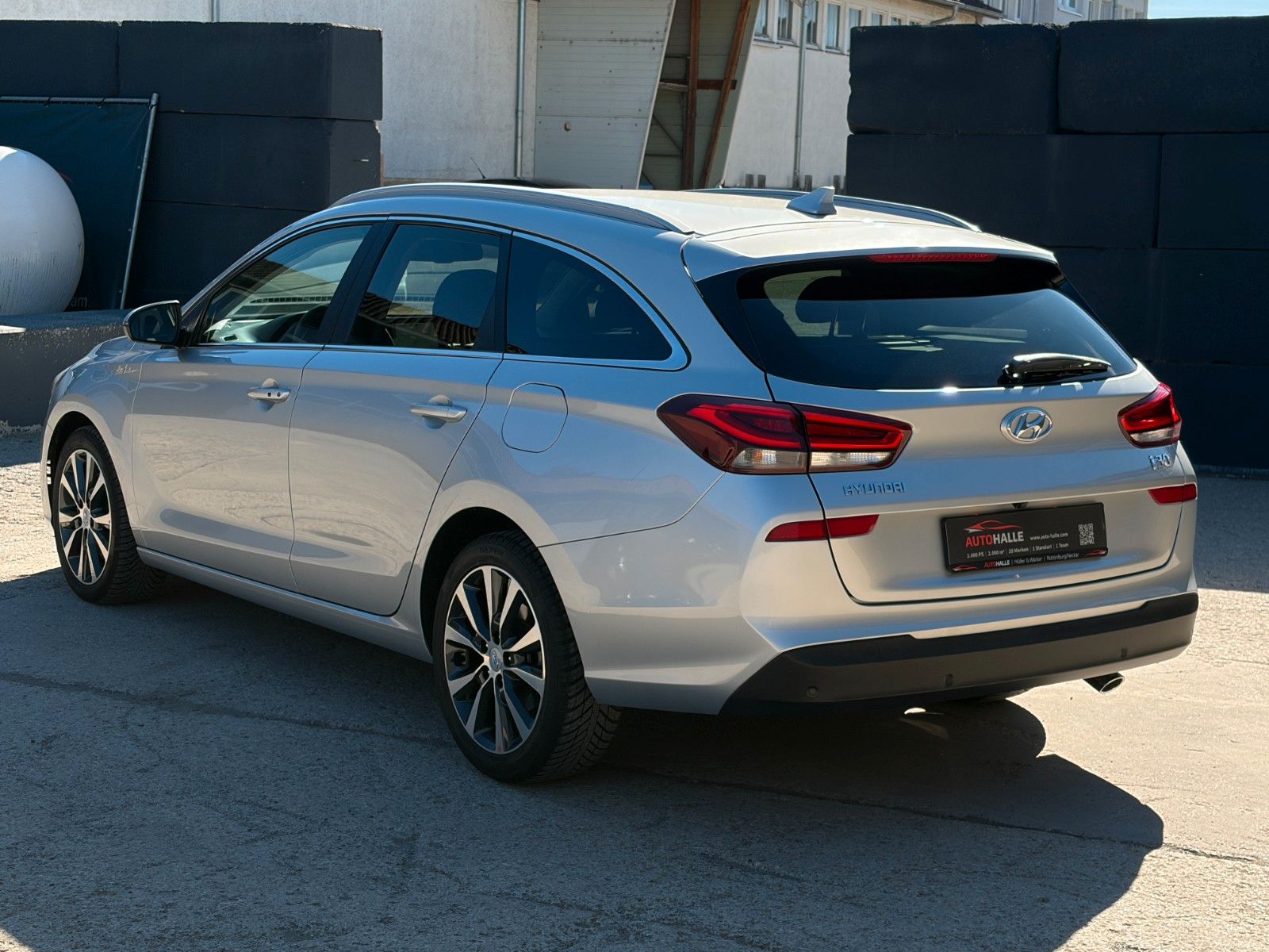 Fahrzeugabbildung Hyundai i30 1.4 T-GDI All Inclusive ACC CAM CarPlay
