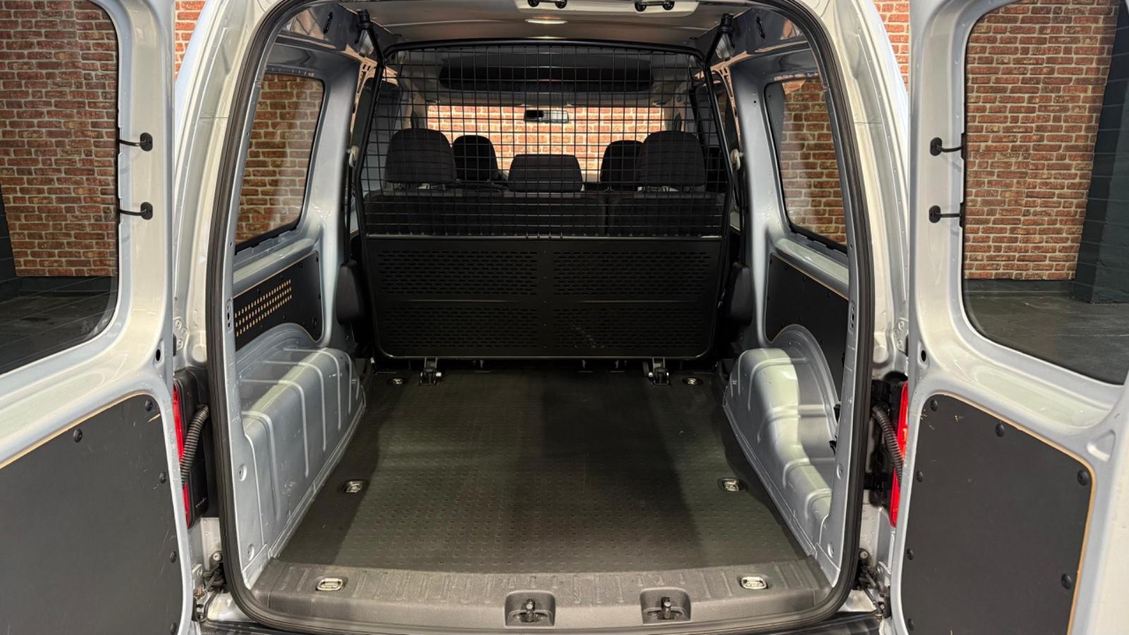 Volkswagen Caddy Maxi 2.0TDI Comfortline 5-Sitze KLIMA*PDC