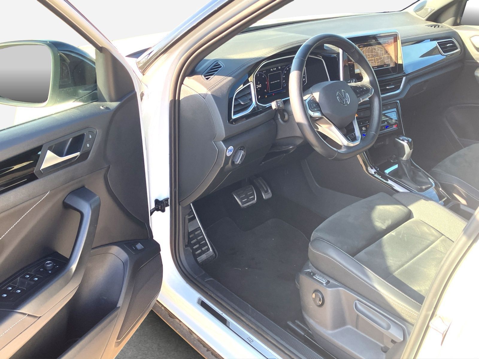 Volkswagen T-Roc - Bild 14