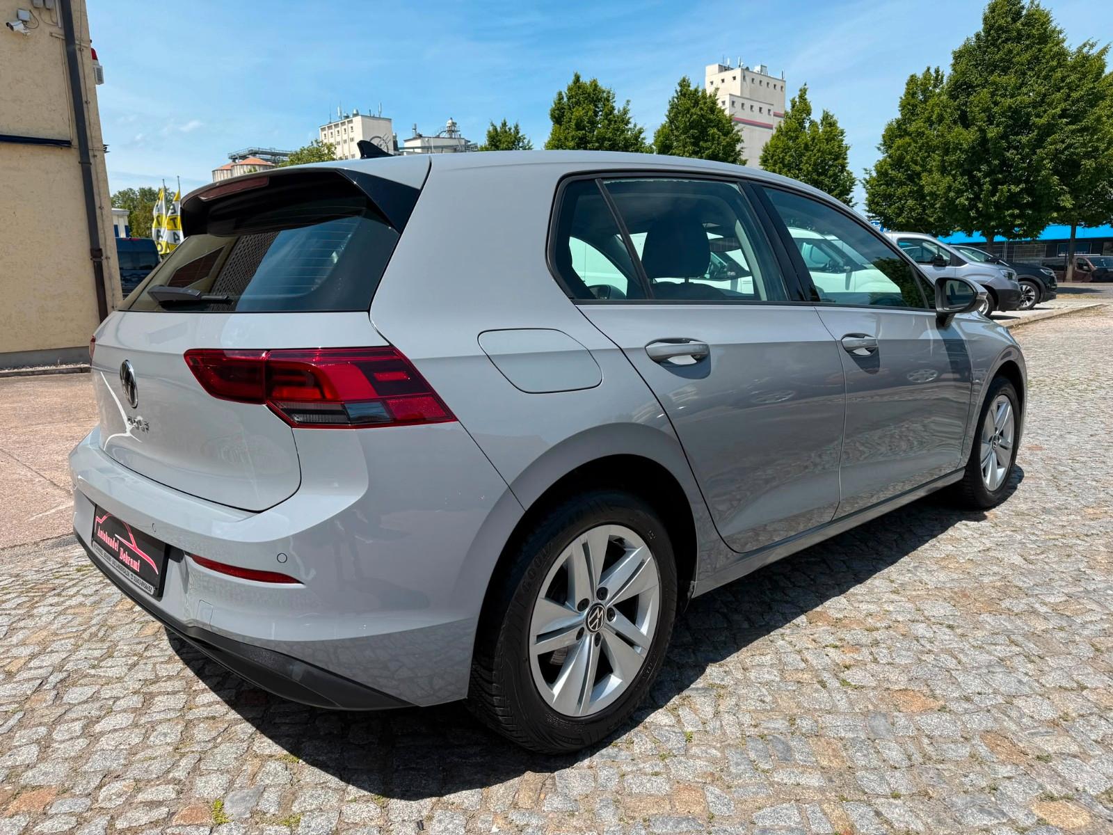 Volkswagen Golf VIII 1.5 TSI Life LED Navi CarPlay Virtual, миниатюра 2