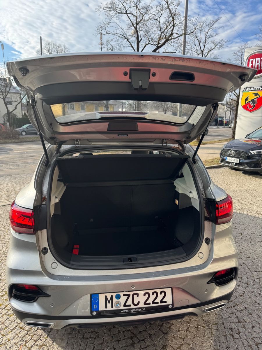 MG ZS