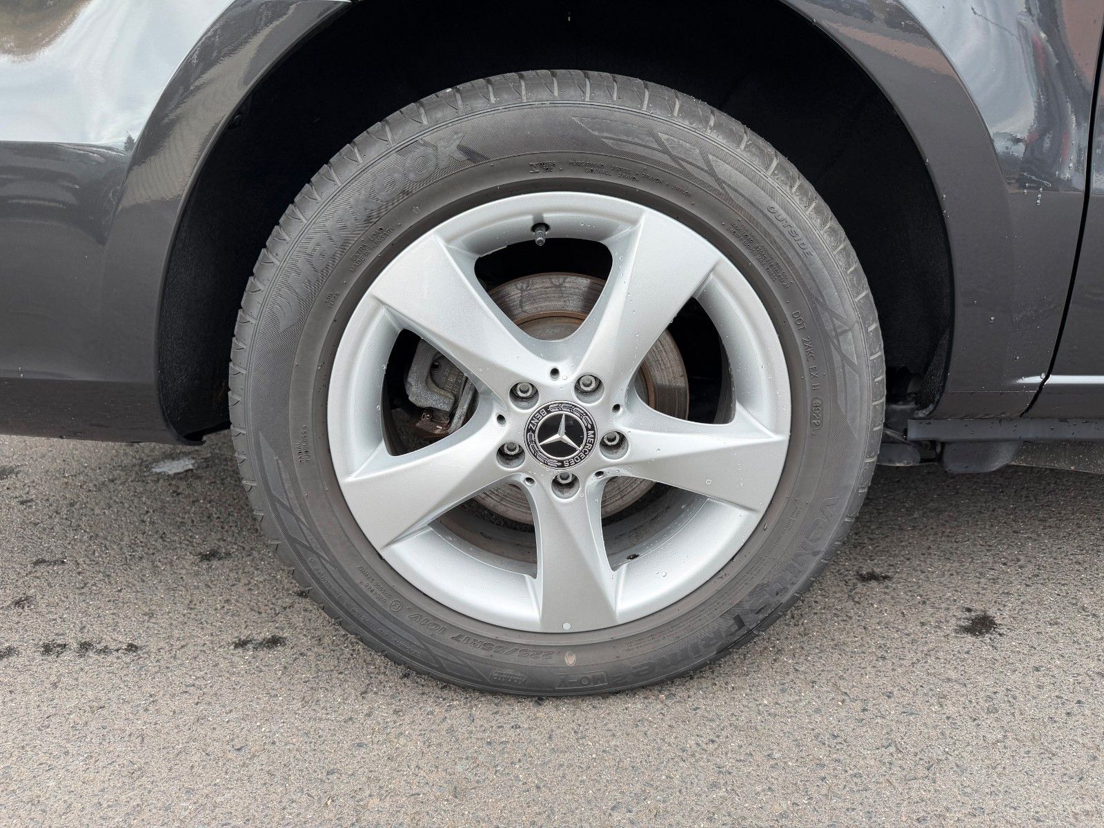 Fahrzeugabbildung Mercedes-Benz V 250 AVANTGARDE ED AHK Tisch 6Sitze