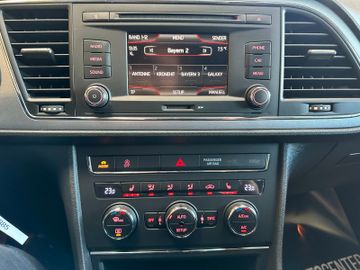 Seat Leon FR Lim. 5-Türer*2.HAND*SCHECKHEFT*LED*TOUCH