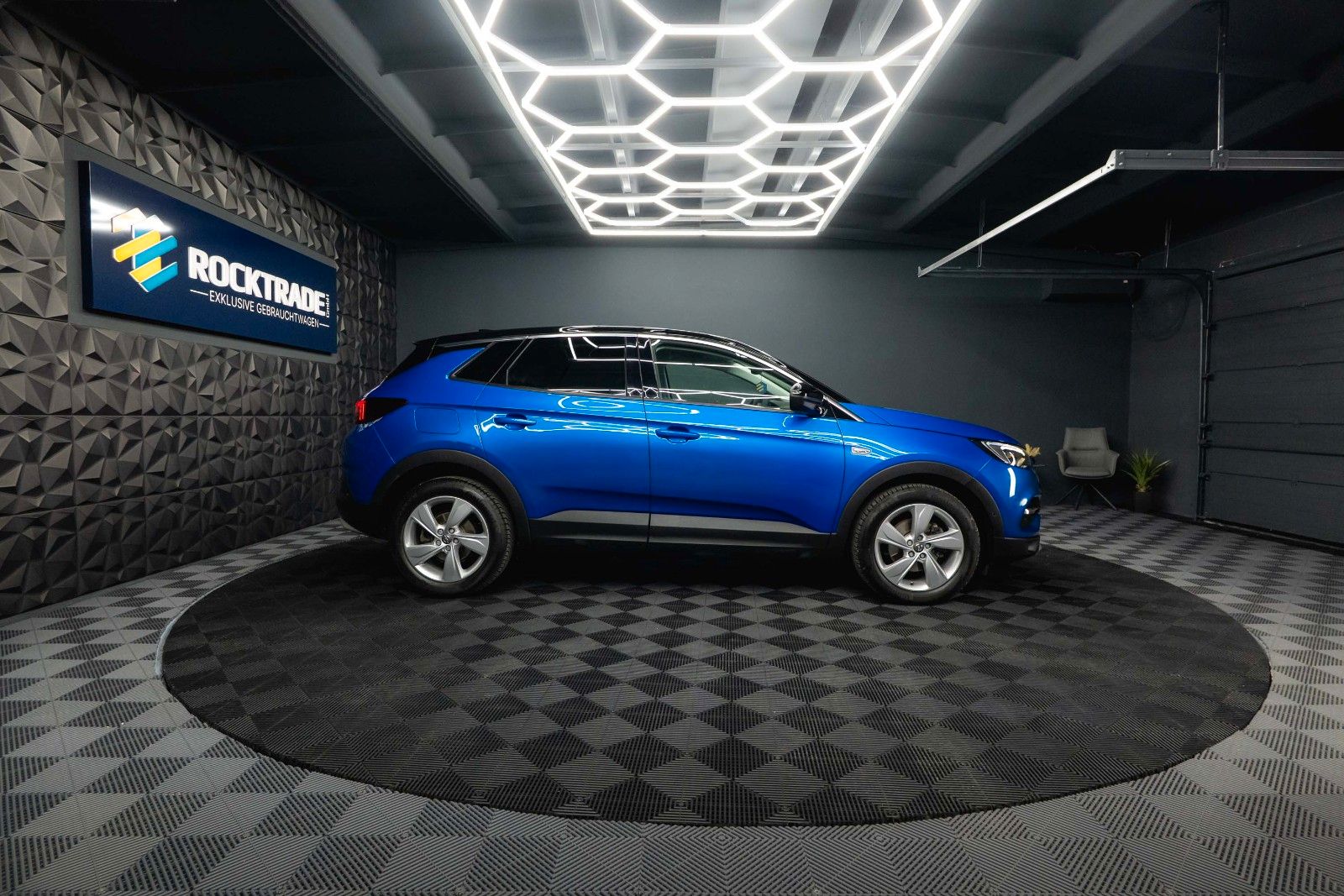 Fahrzeugabbildung Opel Grandland (X) 2.0 CDTI Innovation *LED*CarPlay*