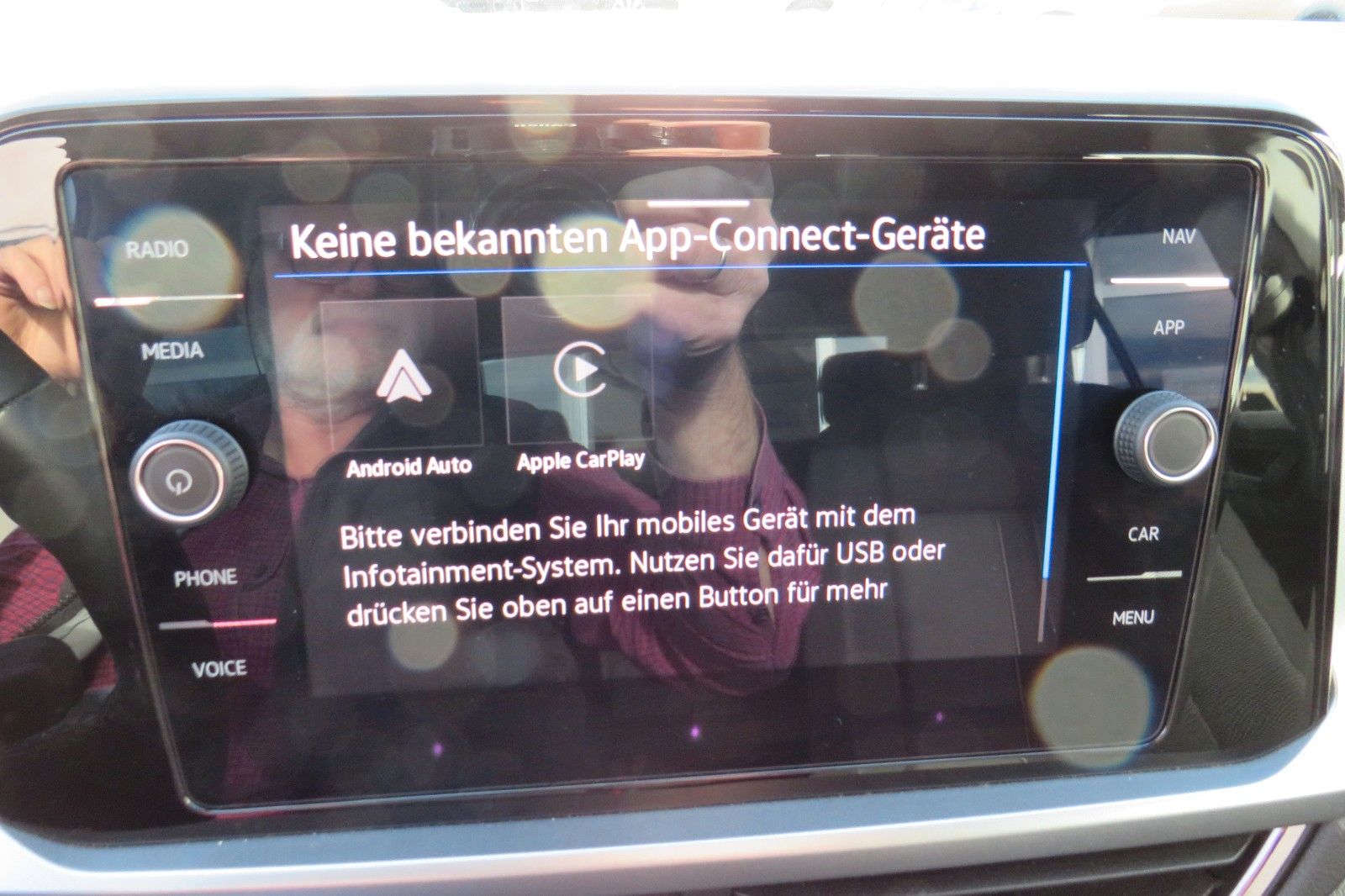 Fahrzeugabbildung Volkswagen T-Roc Life DSG AHK NAVI SITZH. APP-CON. LED 1Hd