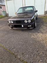 BMW E30 325i Cabrio  - BMW 325 aus 1990: Cabrio, 325i