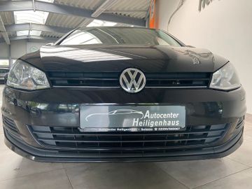 Volkswagen Golf - 10