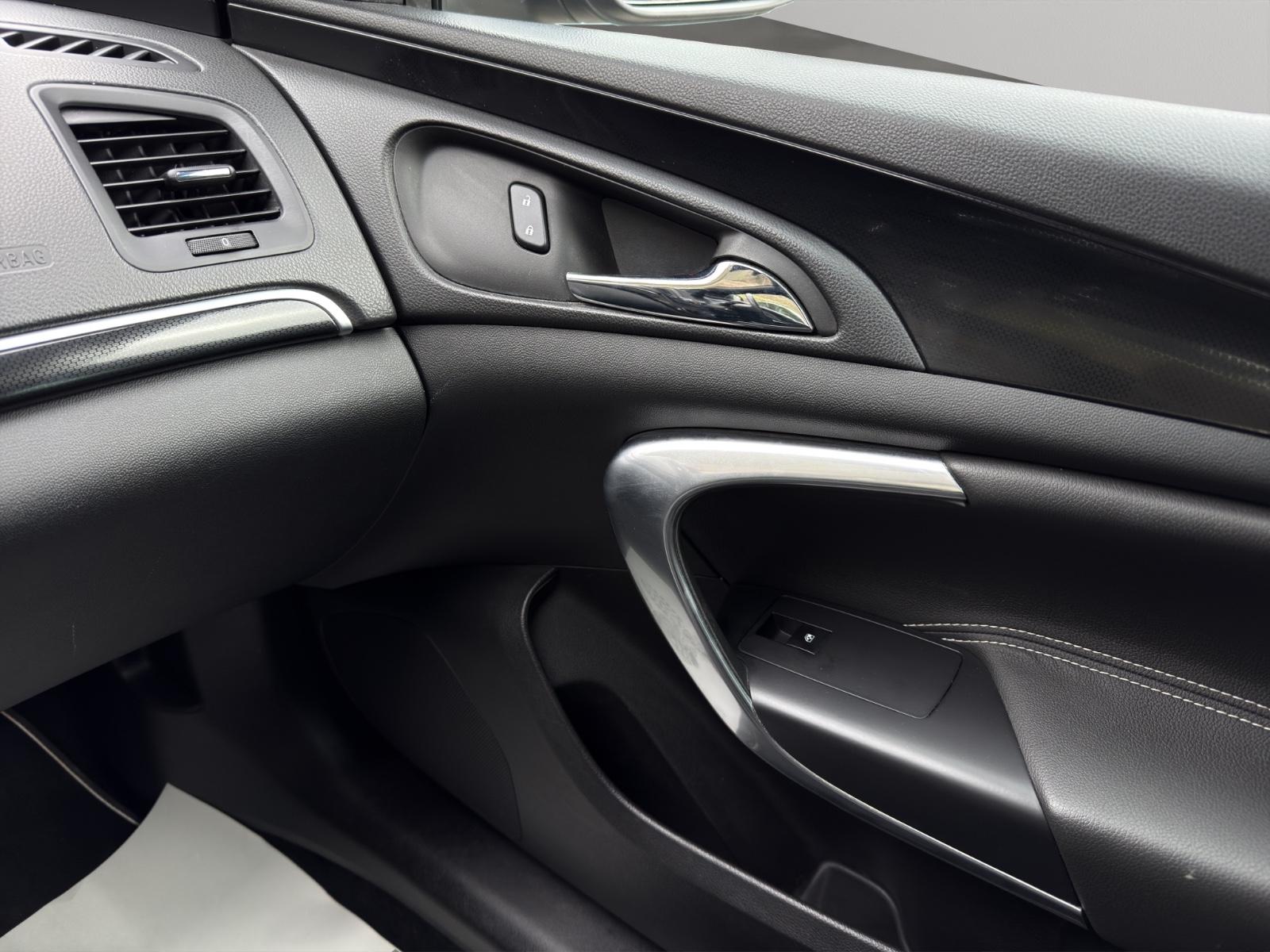 Opel Insignia OPC 4x4 | RECARO LEDER 1HAND NAVI