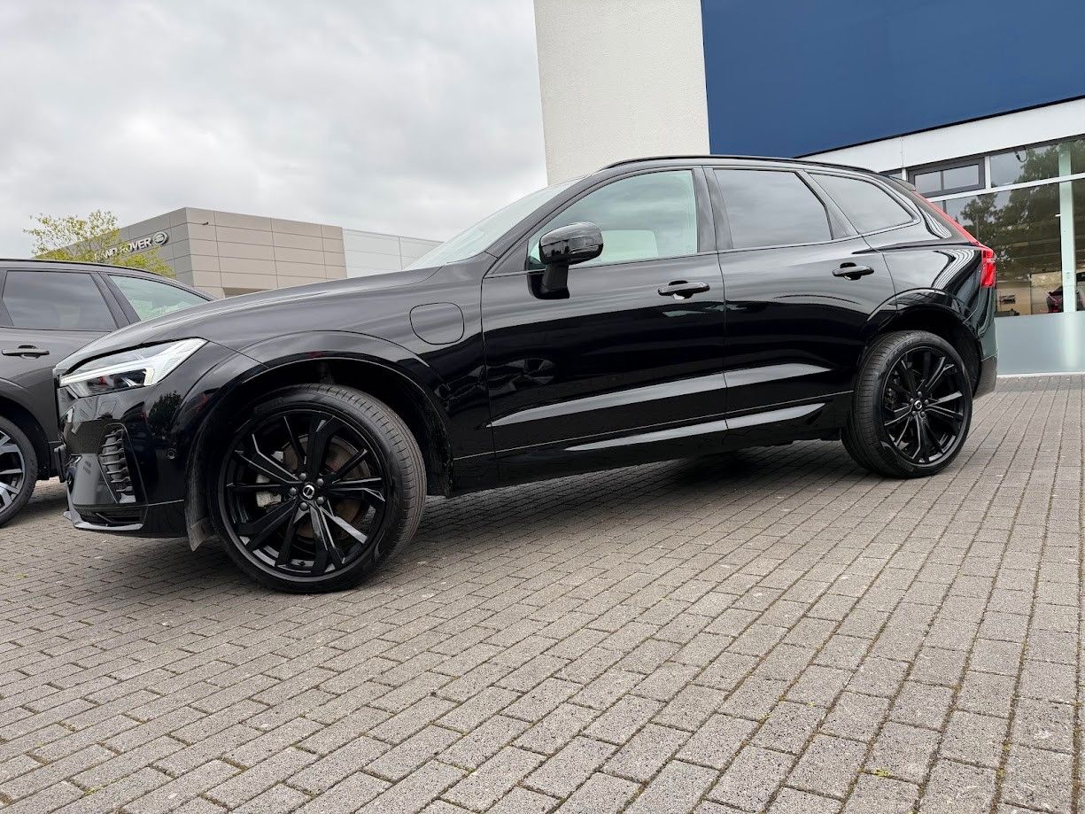 Volvo XC60 T8 Ultra Black Edition Plug-In Hybrid imagem 2