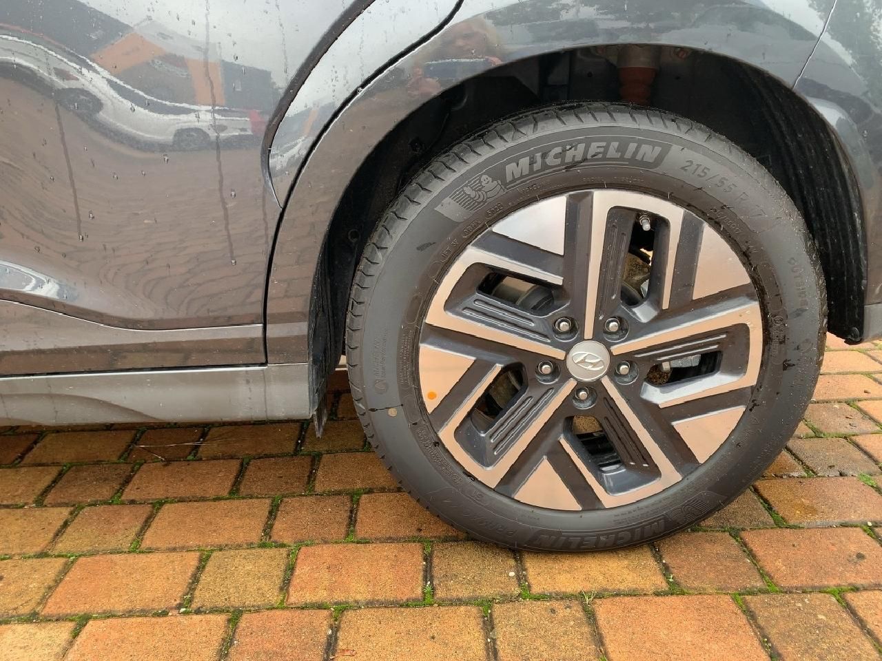 Fahrzeugabbildung Hyundai KONA Trend Elektro 2WD