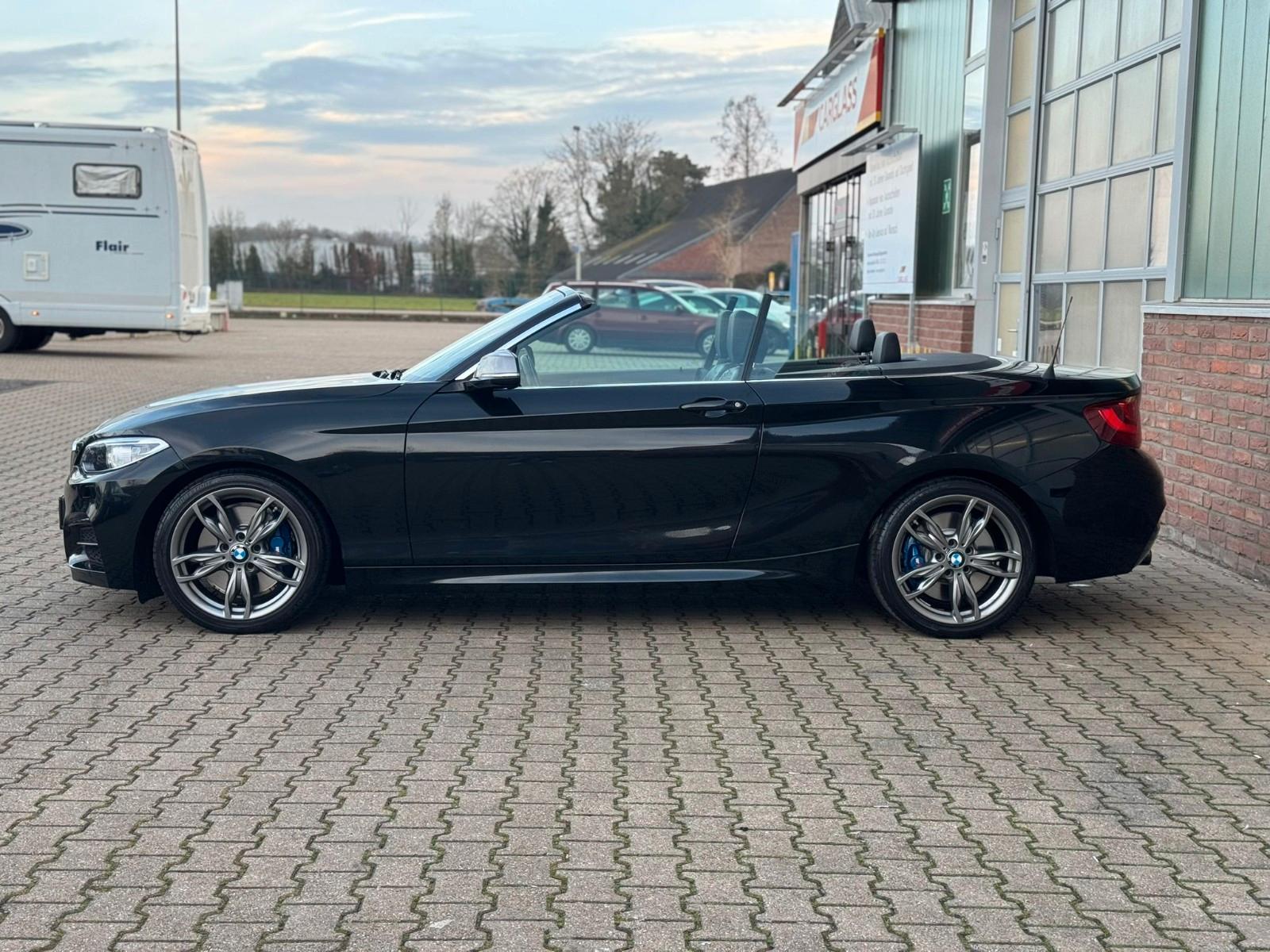BMW M235i Cabrio 2.HAND 28000KM Scheckheft gepflegt