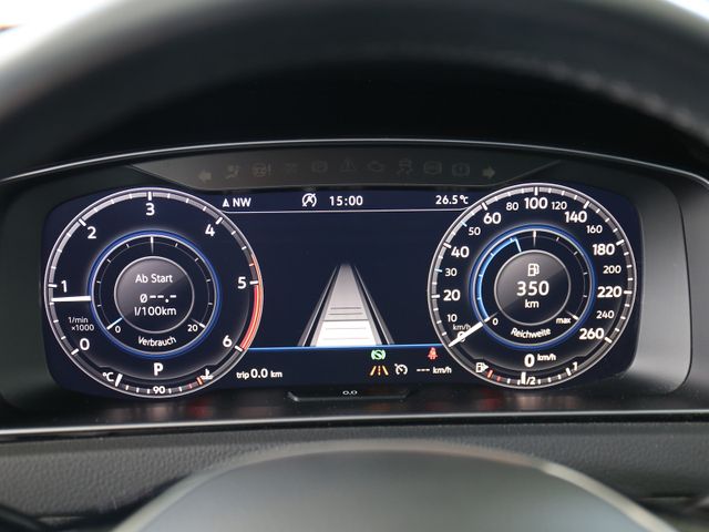 Volkswagen Golf Variant 1.6TDI DSG IQ DRIVE LED KAMERA ACC