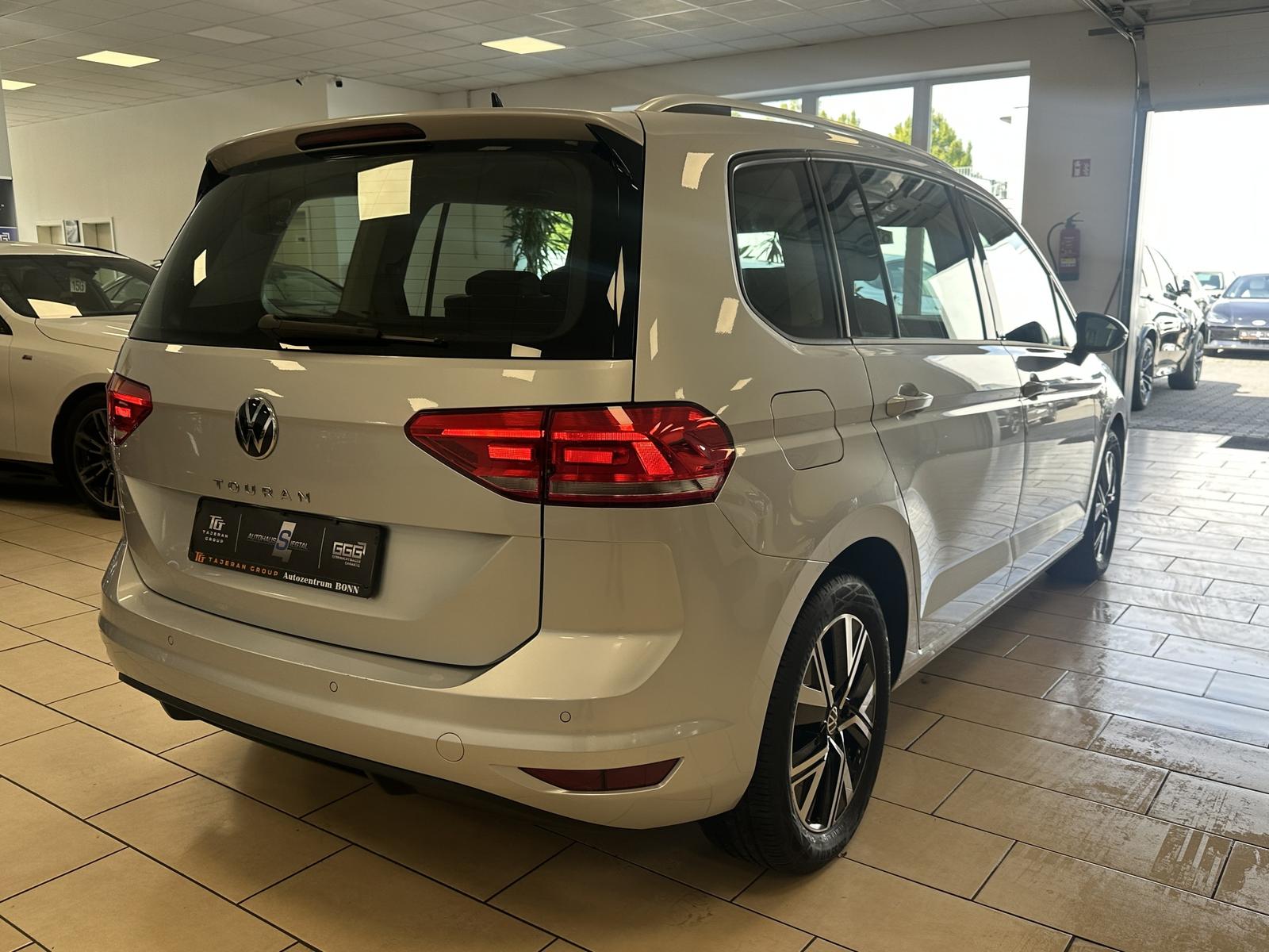 Volkswagen Touran Move 7Sitze AHK LED ACC SHZ PDC WSS heiz., миниатюра 5