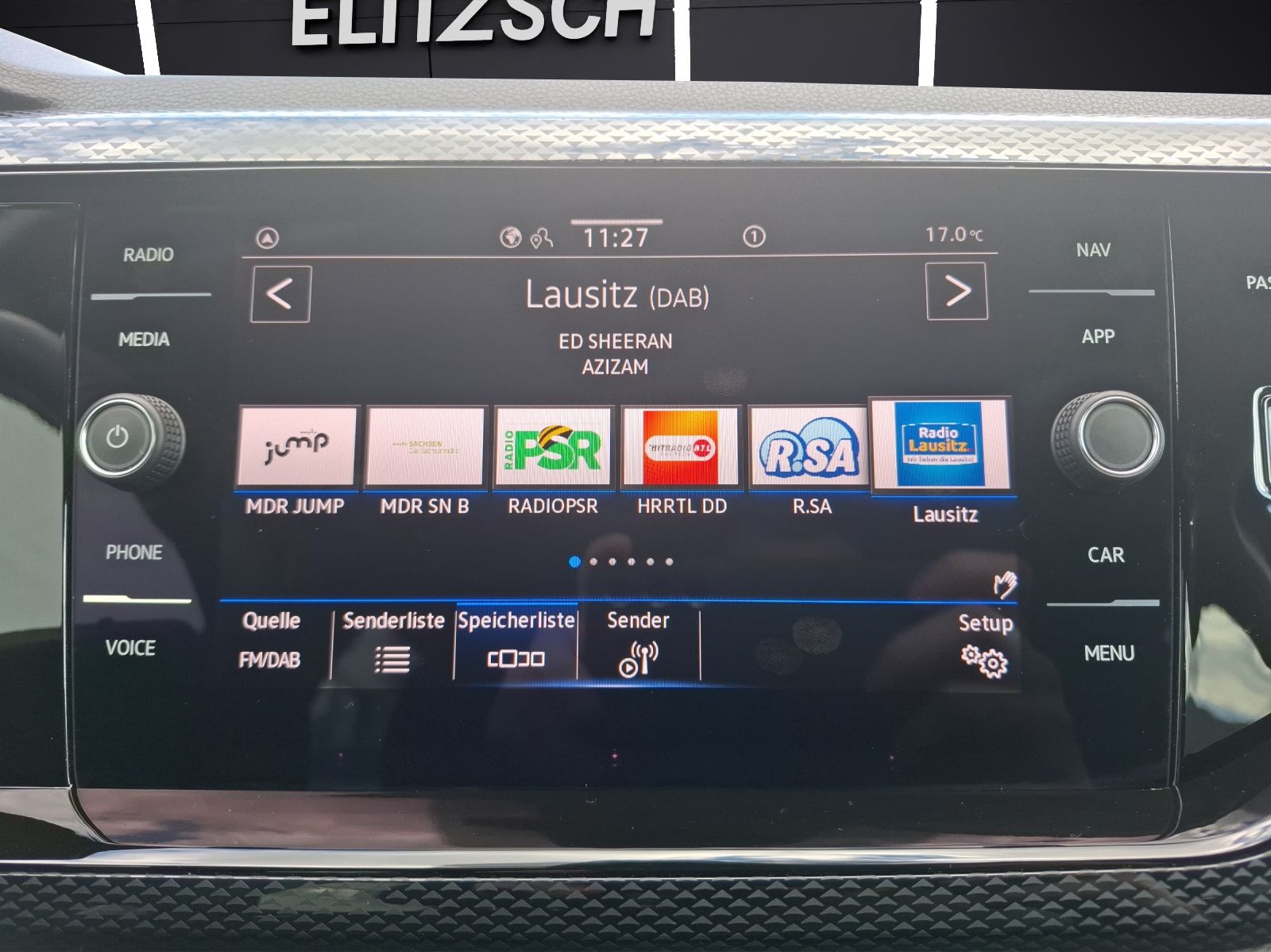 Fahrzeugabbildung Volkswagen Polo TSI Life DSG LED AID ACC Park-Assist SH