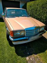 Mercedes-Benz Mercedes C123 W123 Coupe H-Kennzeichen - Mercedes-Benz Coupé aus dem Jahr 1982