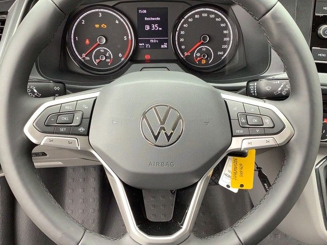Fahrzeugabbildung Volkswagen T6.1 Transporter TDI Kasten SHZ AHK RFK GRA KLIM