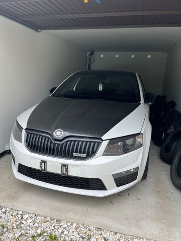 Skoda Octavia 2.0 TSI RS RS