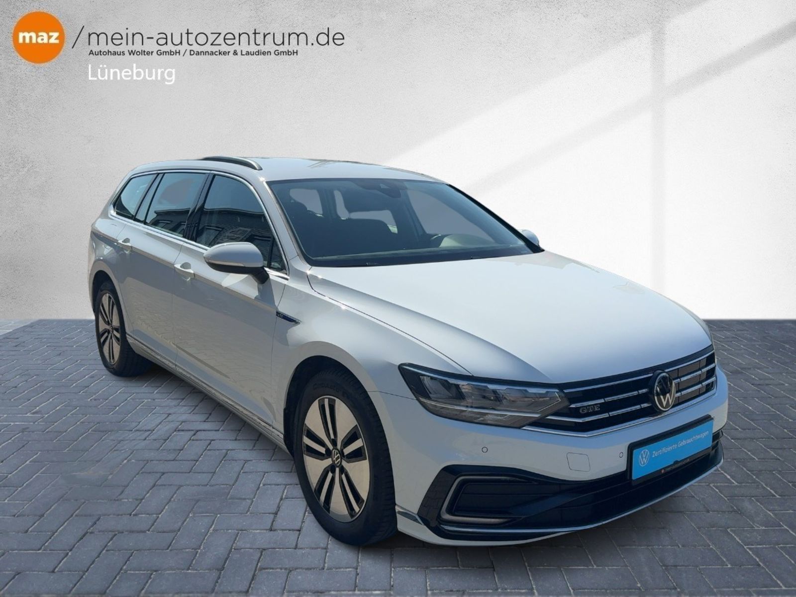 Fahrzeugabbildung Volkswagen Passat Variant GTE 1.4 TSI Hybird Alu LED AHK Na