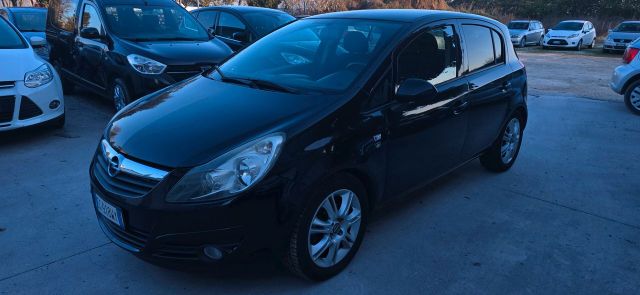 Opel Corsa 1.2 5 porte Cosmo benzina