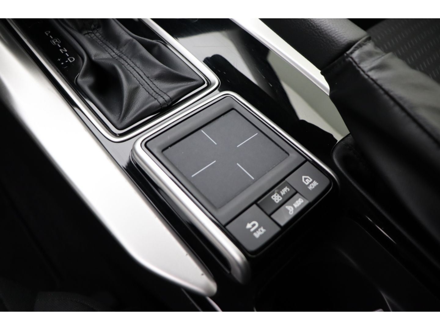Fahrzeugabbildung Mitsubishi Eclipse Cross 1.5 Diamant Edition 2WD AppleCP