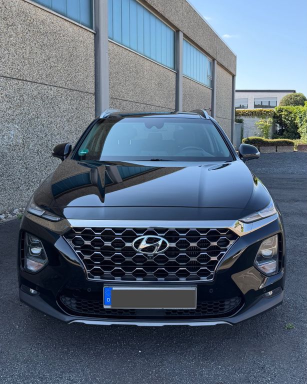 Image of Hyundai SANTA FE