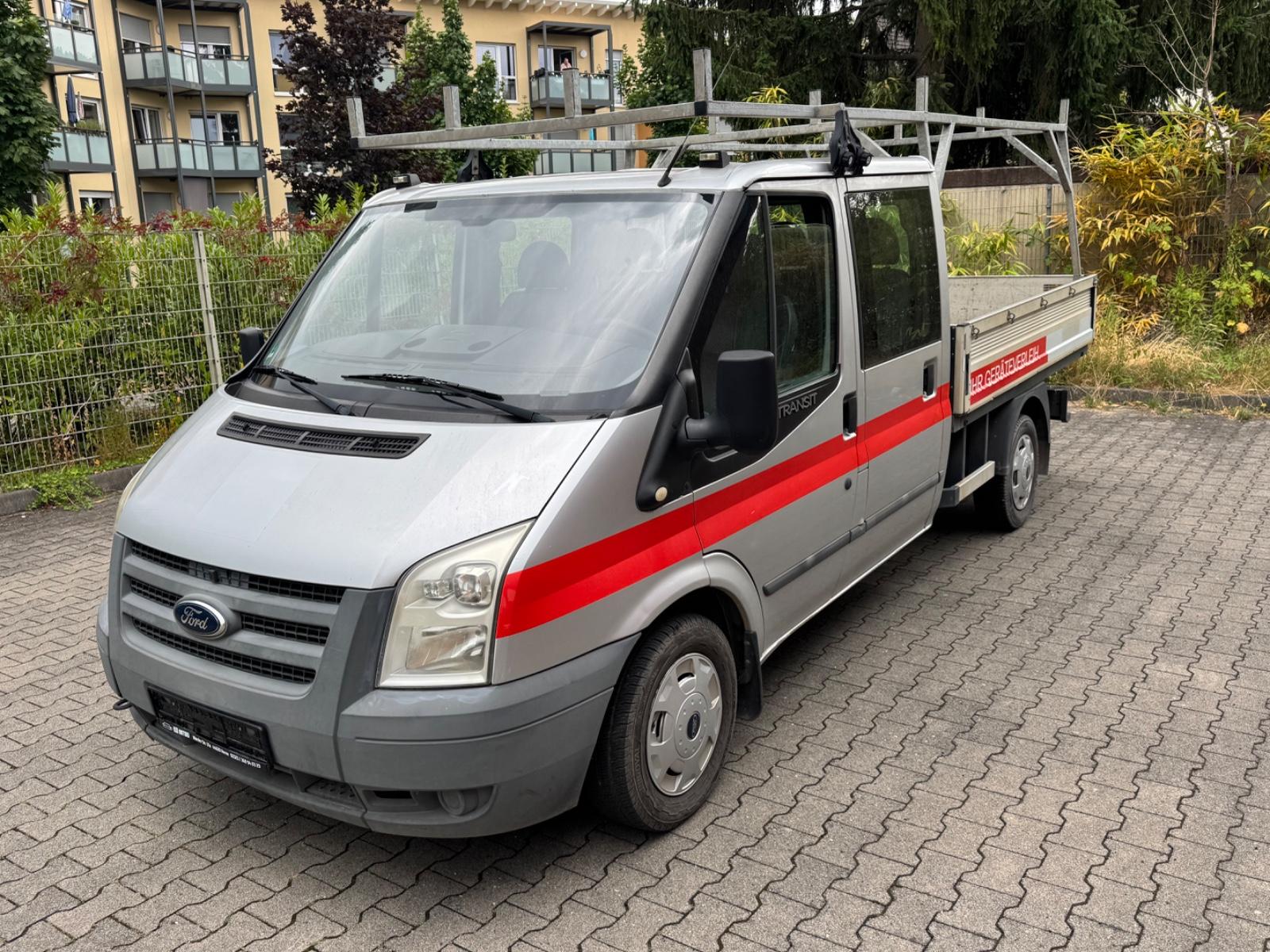 Ford Pritsche FT 300 M Doppelkabine  86.800 Km