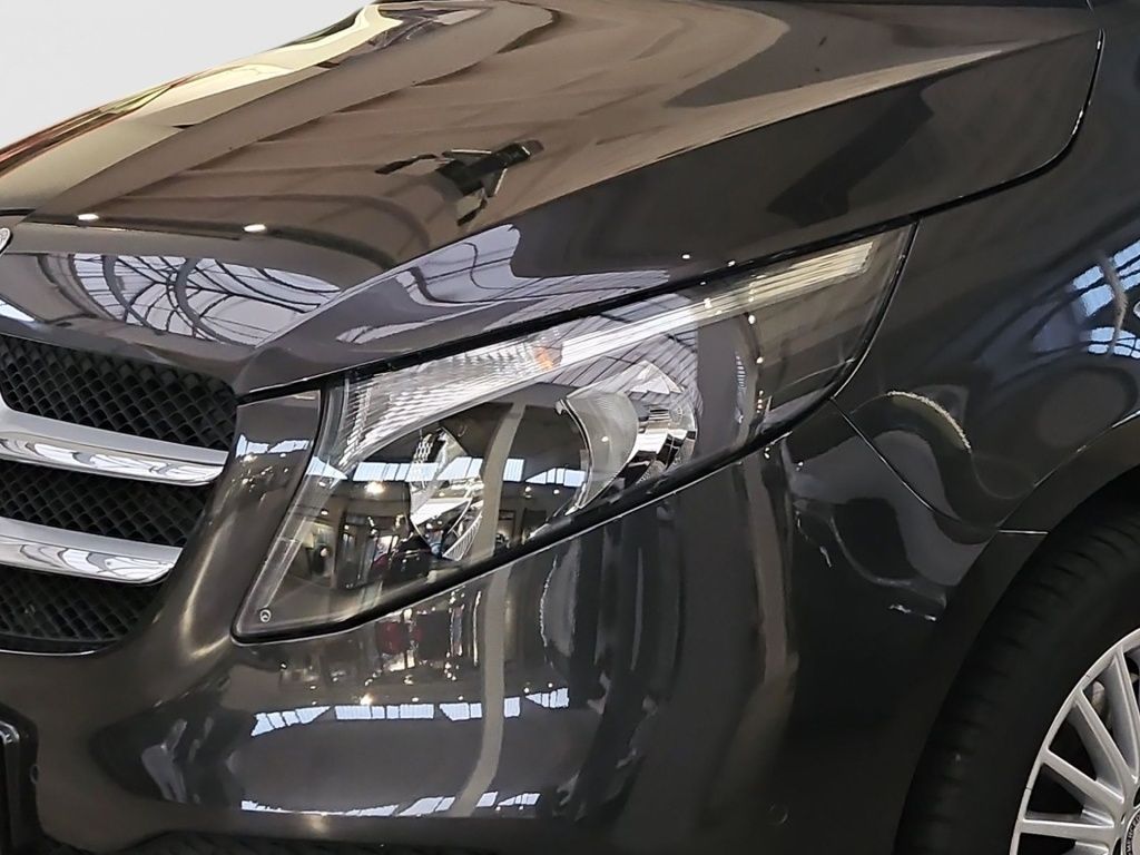 Fahrzeugabbildung Mercedes-Benz V 250 ED lang 4x4 Nav AHK PTS RFK 2 Schiebetüren