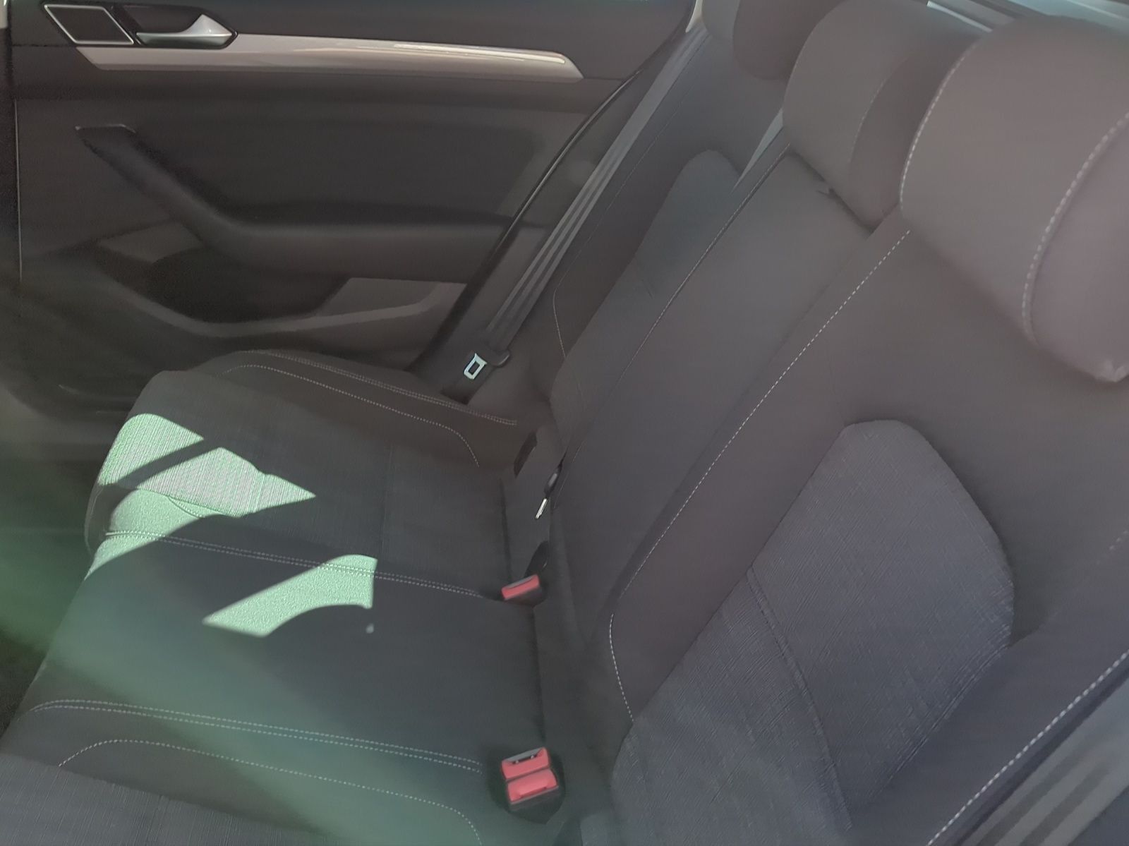 Volkswagen Passat Variant - Bild 3