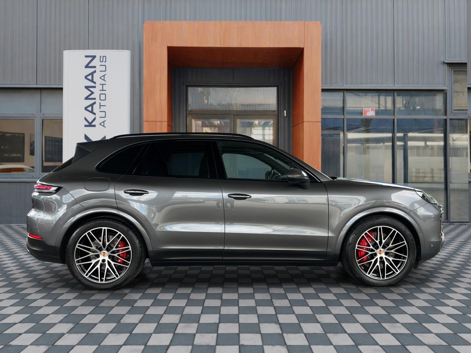 Porsche Cayenne S E-Hyb PDCC Hinterachsl. Sportabgas