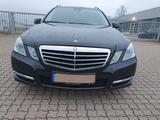 Mercedes-Benz E 200 CDI T BlueEFFICIENCY AVANTGARDE AVANTGARDE - Mercedes-Benz E 200: Cdi Blueefficiency