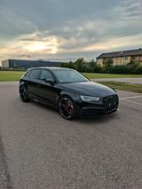 Audi RS3 2.5 TFSI S tronic quattro Sportback - - Audi RS3: Schwarz