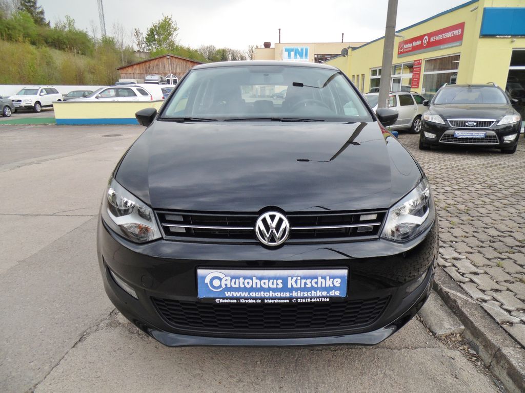 VOLKSWAGEN Polo