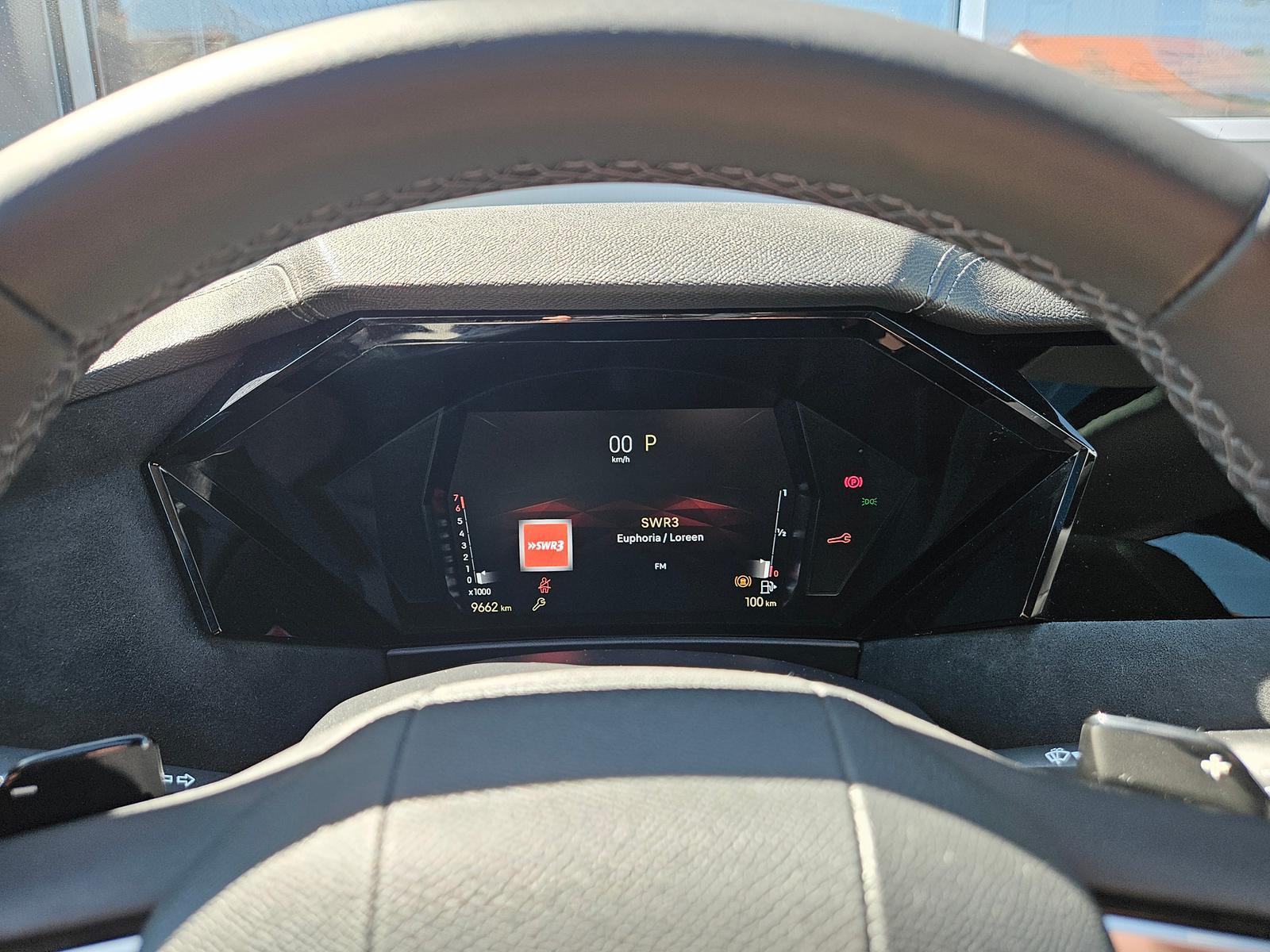 DS Automobiles DS4 Étoile Alcantara PT130 EAT8 Pano-Dach*HUD*LE