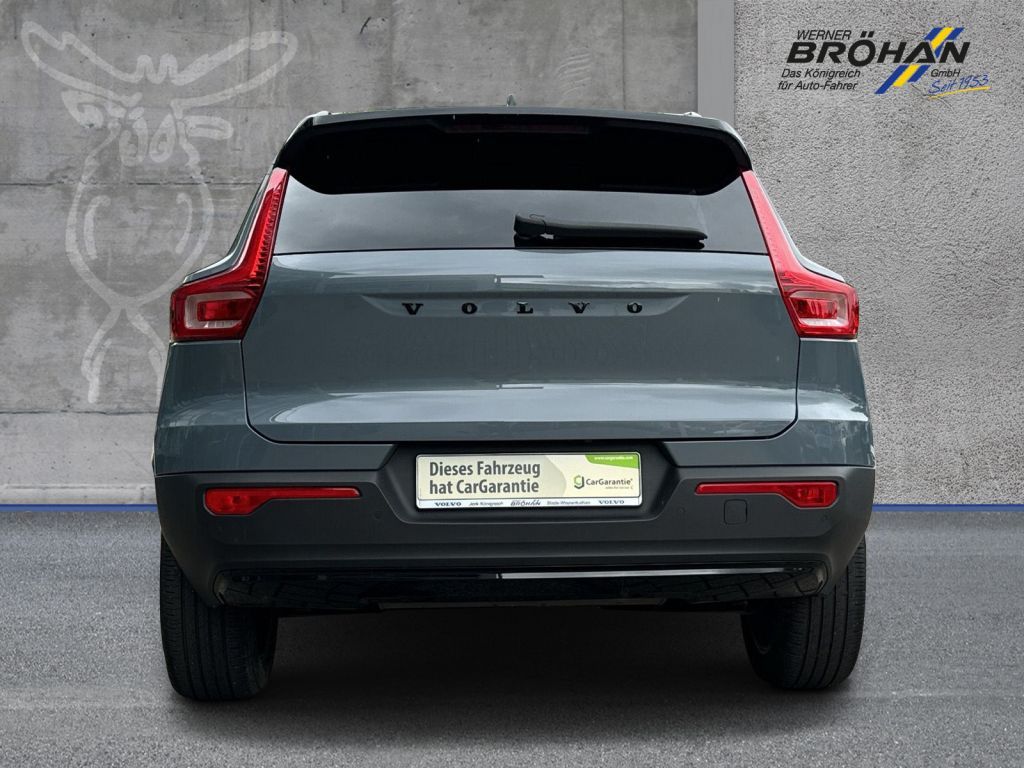 Fahrzeugabbildung Volvo XC40 T5 RECHARGE PHEV DKG R-DESIGN