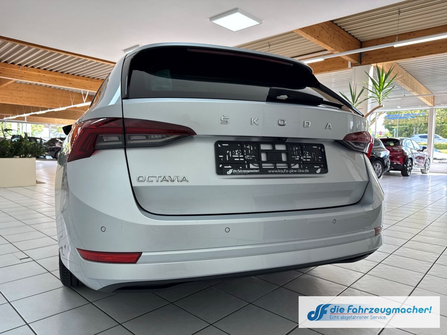 Fahrzeugabbildung SKODA Octavia Combi Clever 2.0 TDI DPF EU6d