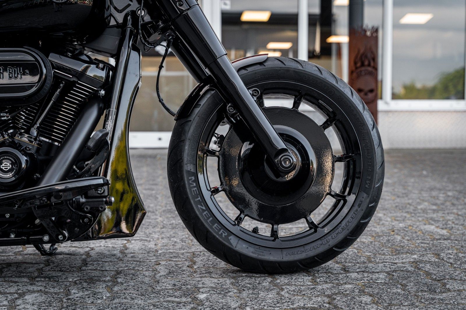 Fahrzeugabbildung Harley-Davidson DARK FAT BOY FLFBS 114 MY24 -KESSTECH-