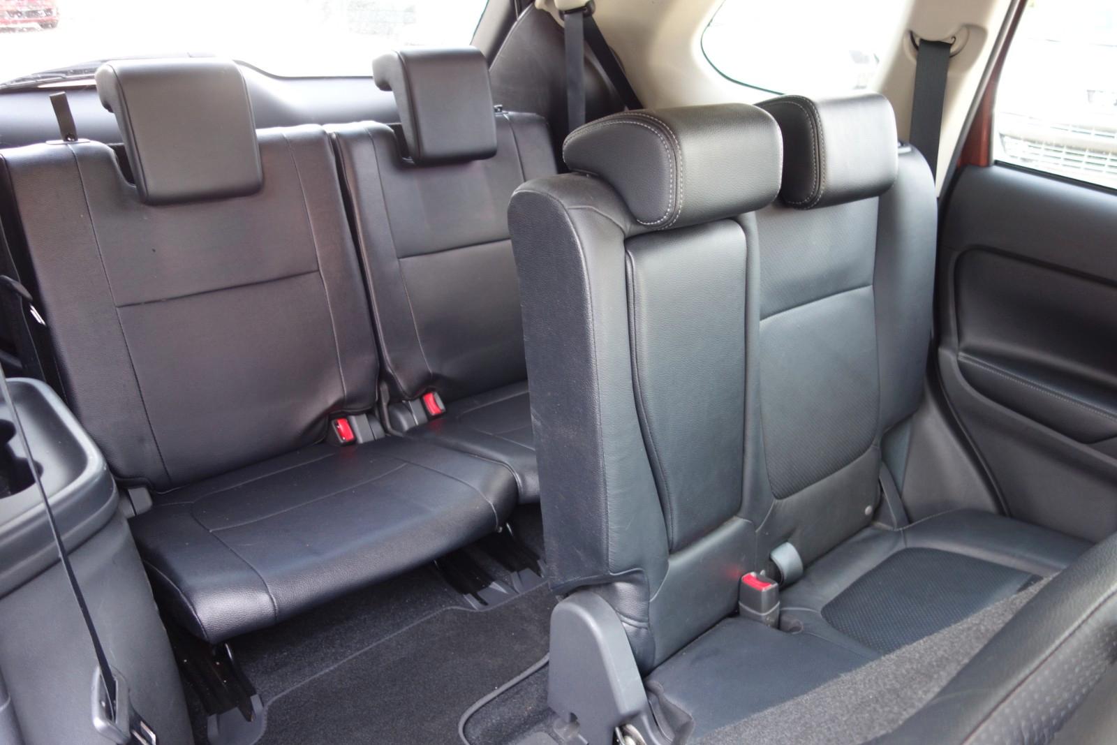 Mitsubishi Outlander 2.2 DI-D 150 ch 4WD Instyle • 7 places • Cuir • GPS • Toit ouvrant • Caméra