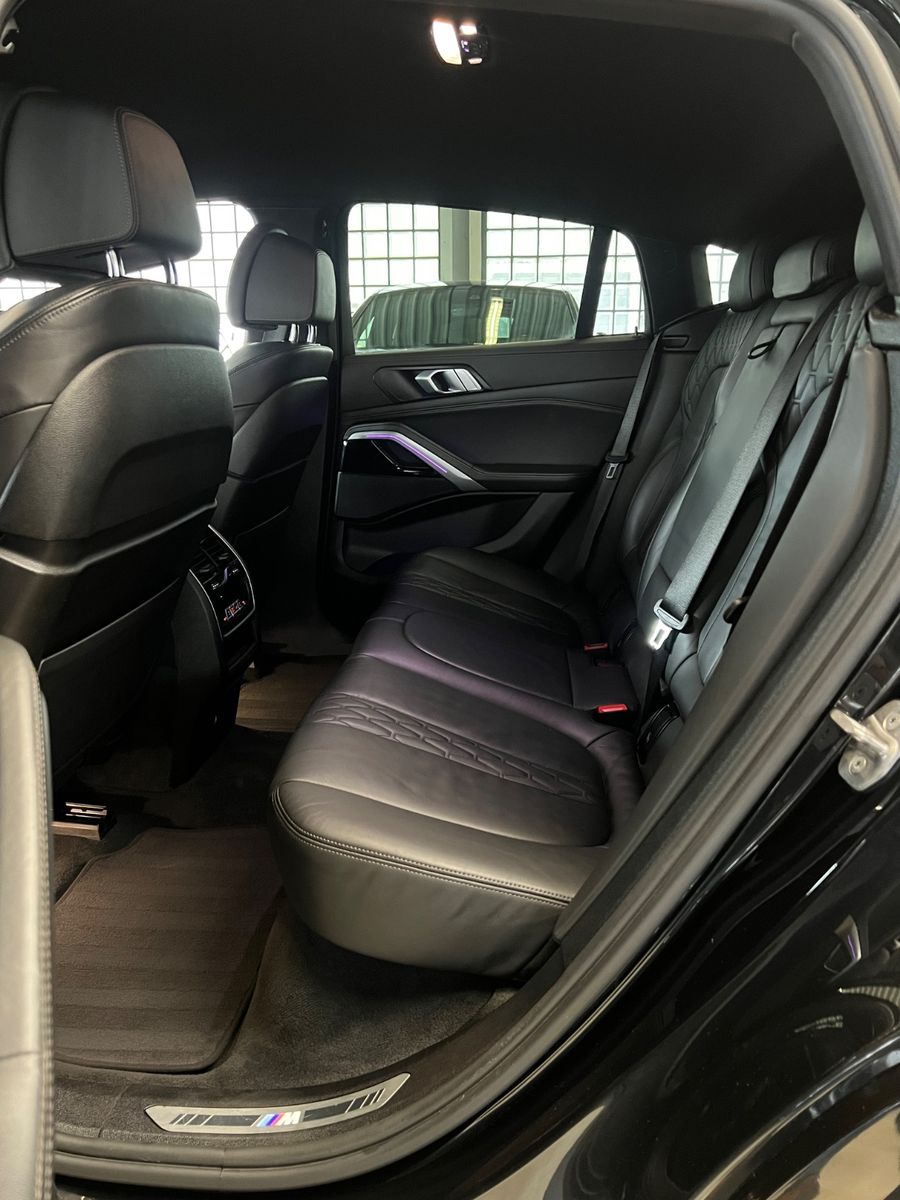 Fahrzeugabbildung BMW X6 xDrive 30 d M Sport * 22" M FELGEN *LASER*