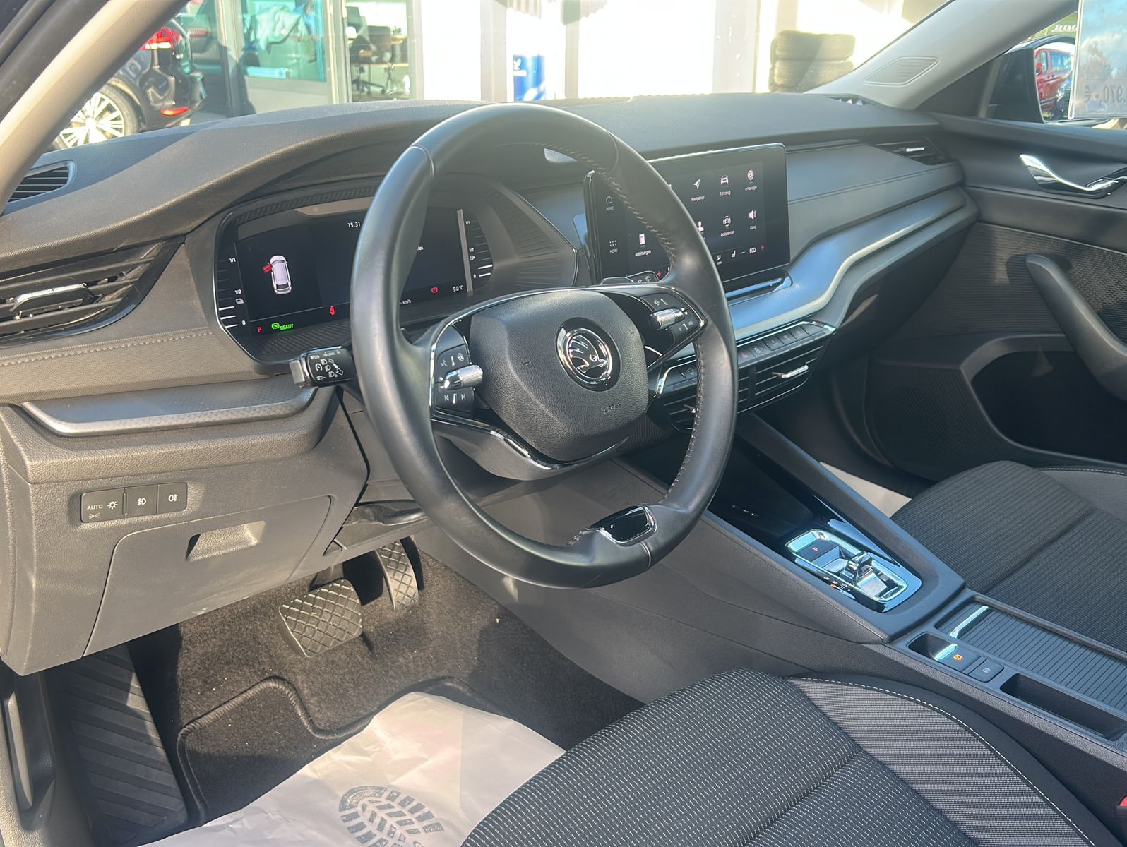 Fahrzeugabbildung SKODA Octavia 1,4 Ambition iV