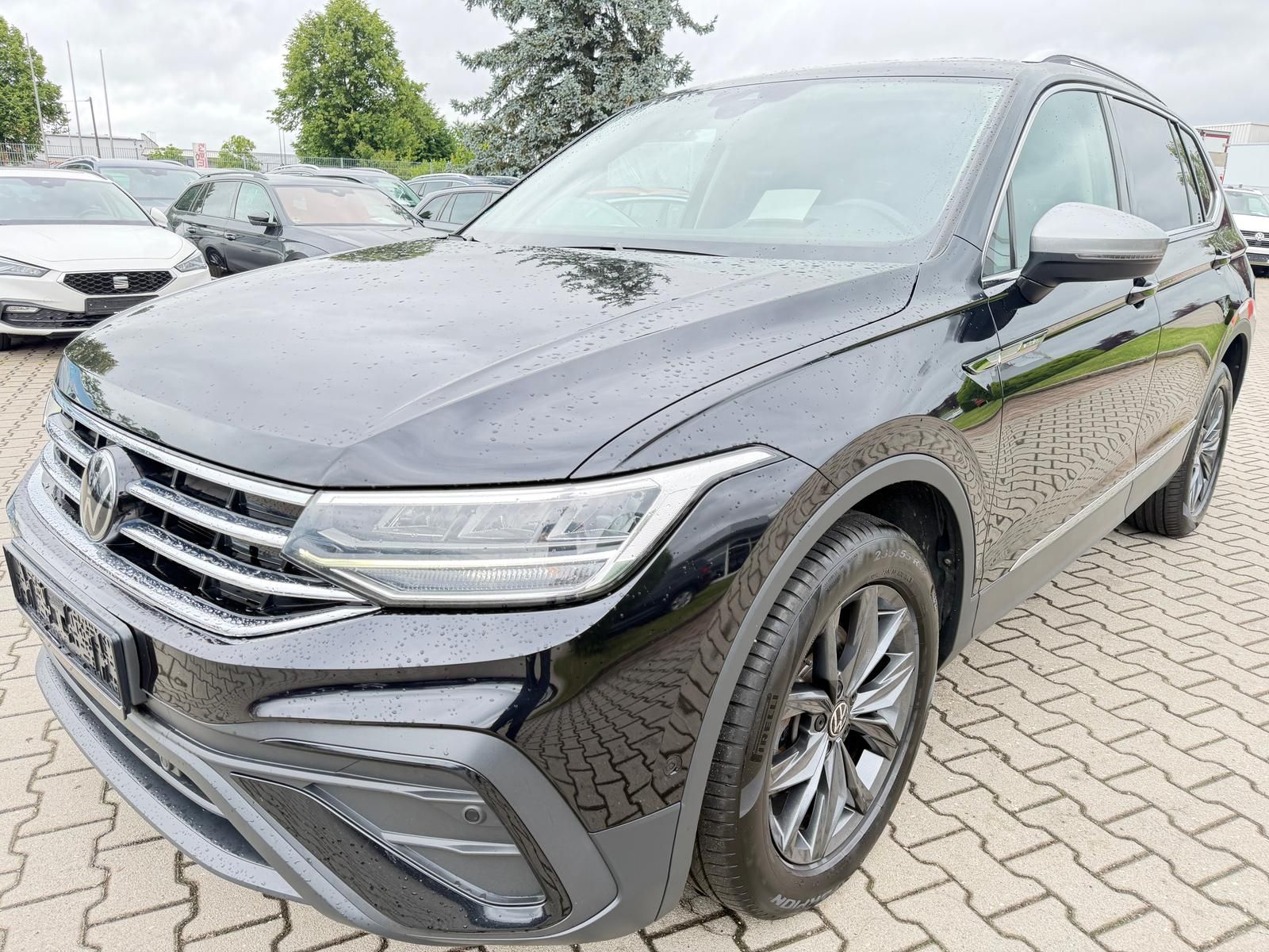 VW Tiguan Allspace 2.0TDI Life 4Mot 7-Sitze HUD AHK