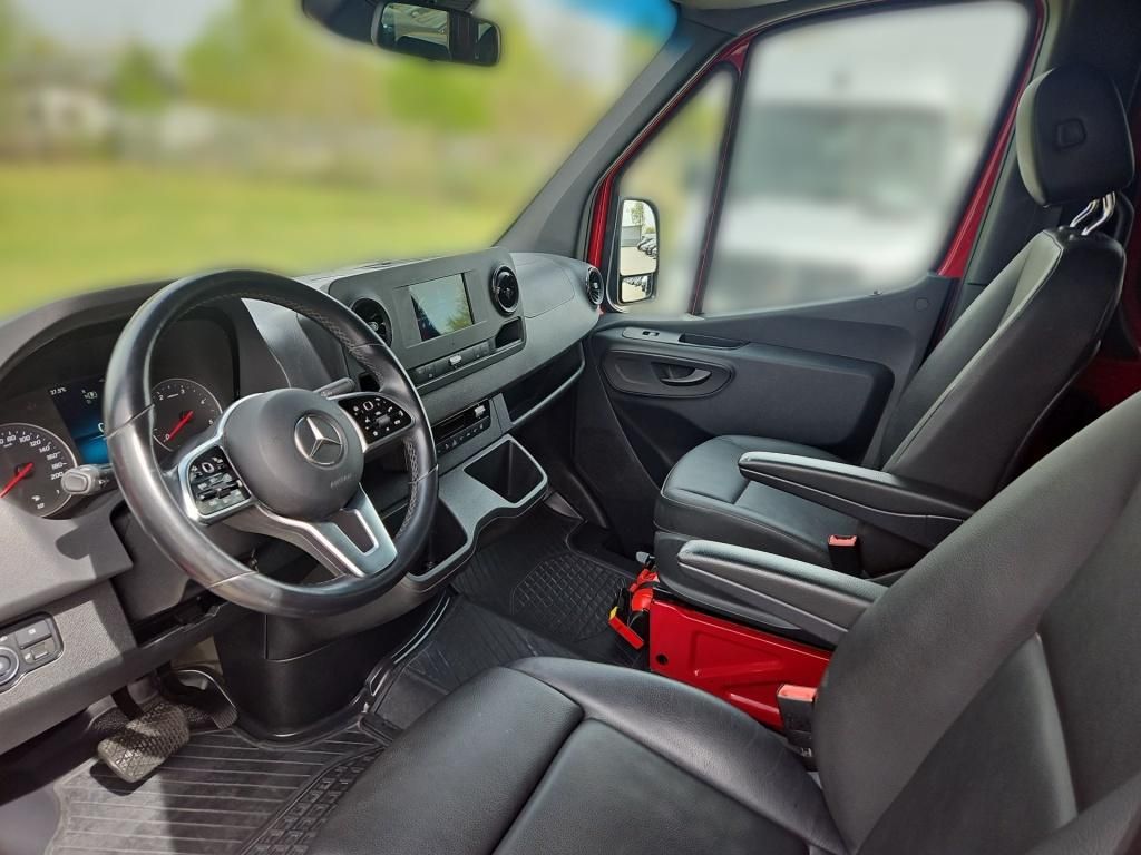 Fahrzeugabbildung Mercedes-Benz Sprinter 315 Tourer L2H1 RWD 8 Sitze LED RFK EDW