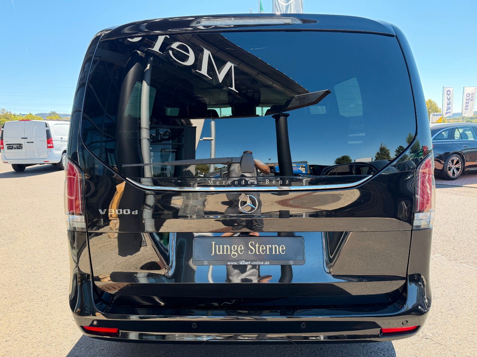 Fahrzeugabbildung Mercedes-Benz V 300 d AVA Extral DISTRONIC Standheiz el Türen