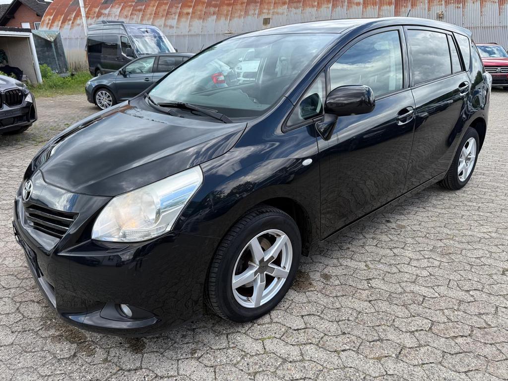 Toyota Verso 1.8 Life Navi 7-Sitze