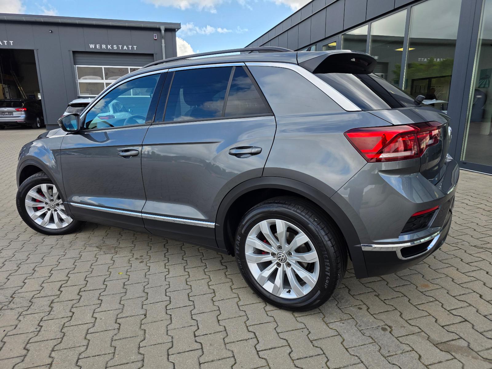 Volkswagen T-Roc Sport 4Motion*Kamera*LED*AHK*Navi*ACC*2.Hd