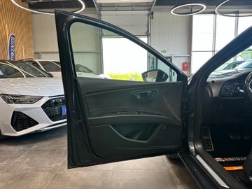 Seat Leon ST *Keyless*ACC*2-Zonen*Navi*LED*