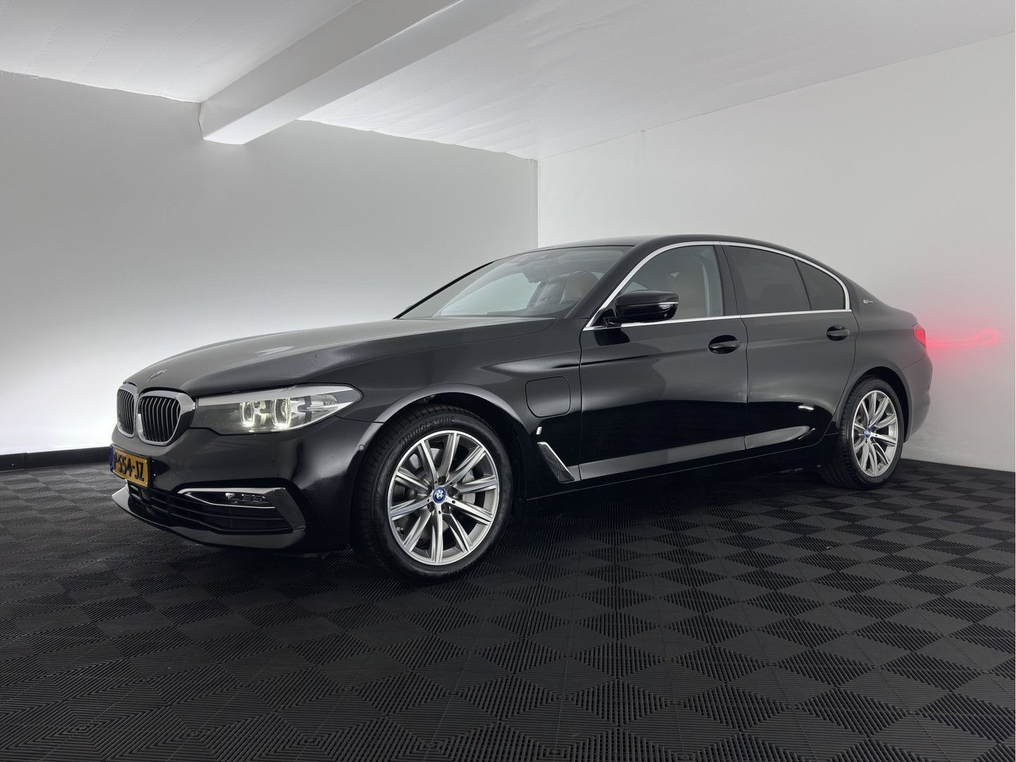 BMW 530 5-serie 530e iPerformance High Executive Lux imagem 3